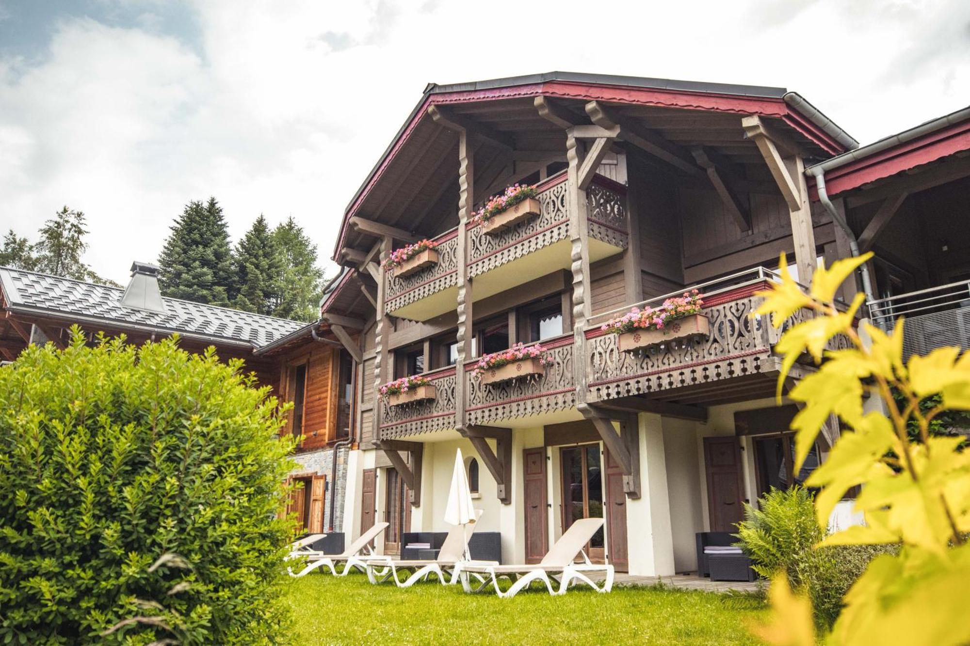 לה ג'ט Les Chalets D'Adelphine & Spa מראה חיצוני תמונה