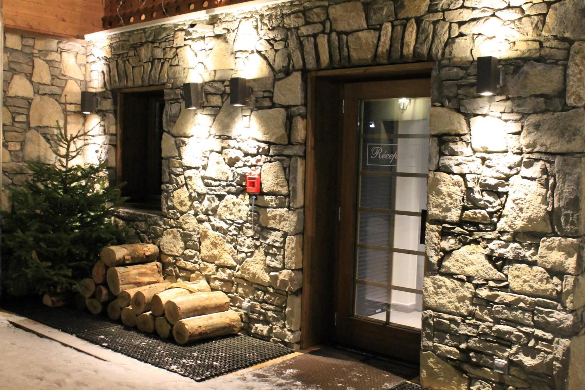 לה ג'ט Les Chalets D'Adelphine & Spa מראה חיצוני תמונה