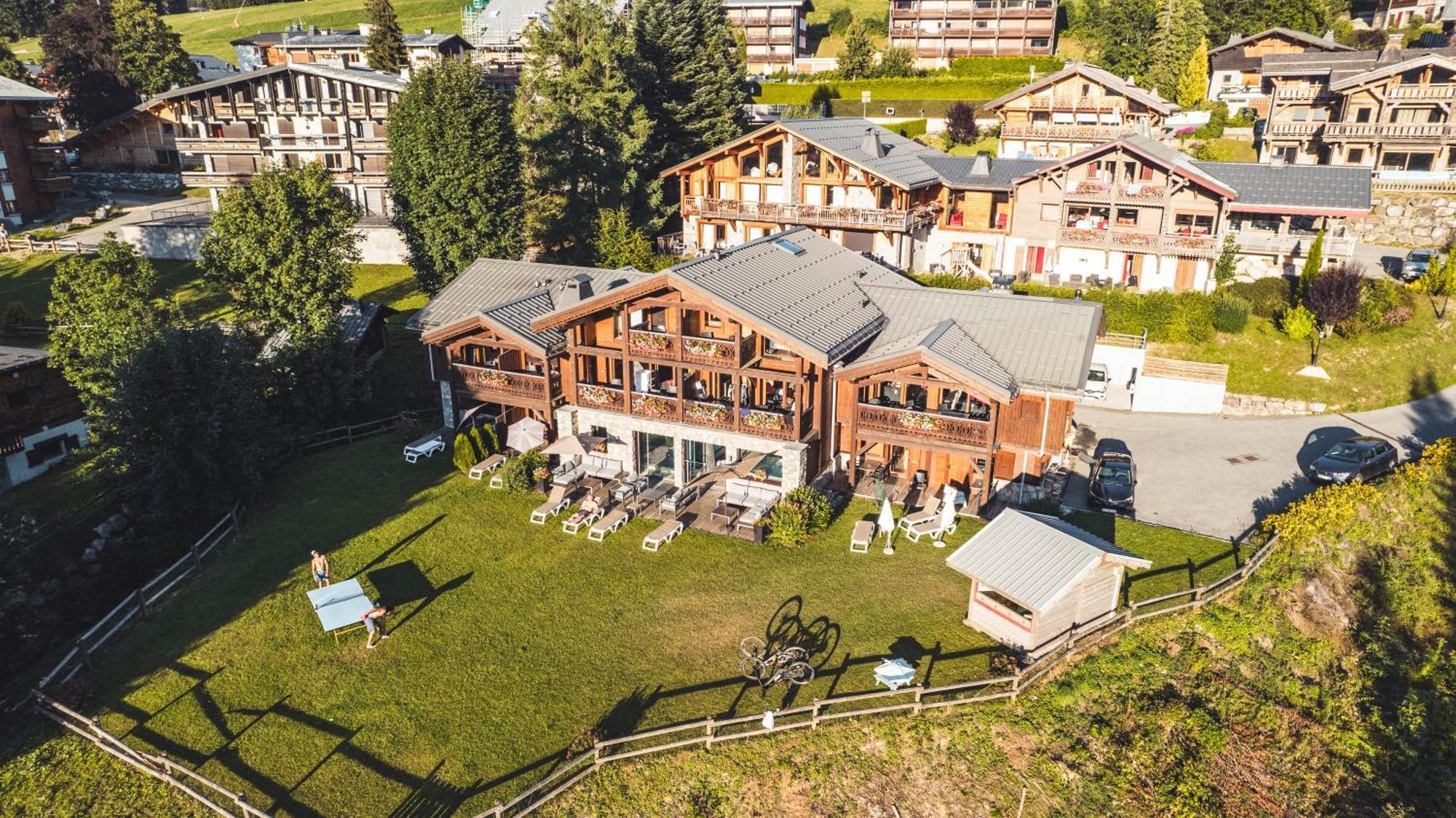 לה ג'ט Les Chalets D'Adelphine & Spa מראה חיצוני תמונה